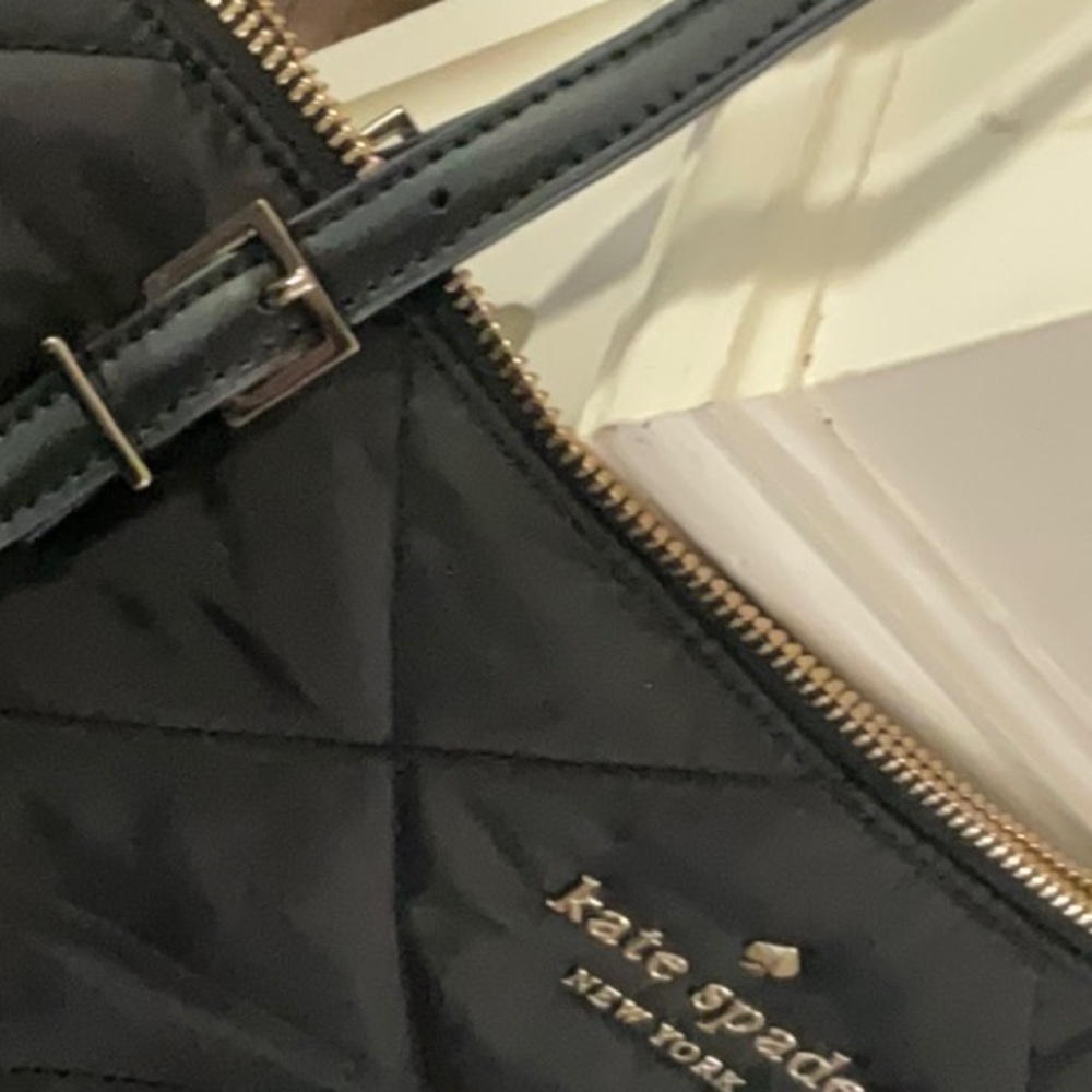 Black Kate Spade Two strapped Bag with gold hardware - Picture 3 of 4